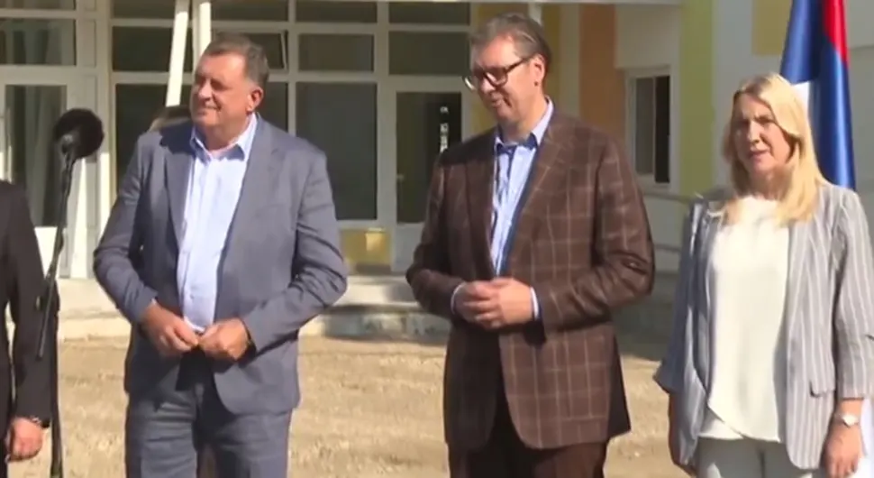 dodik vucic .webp